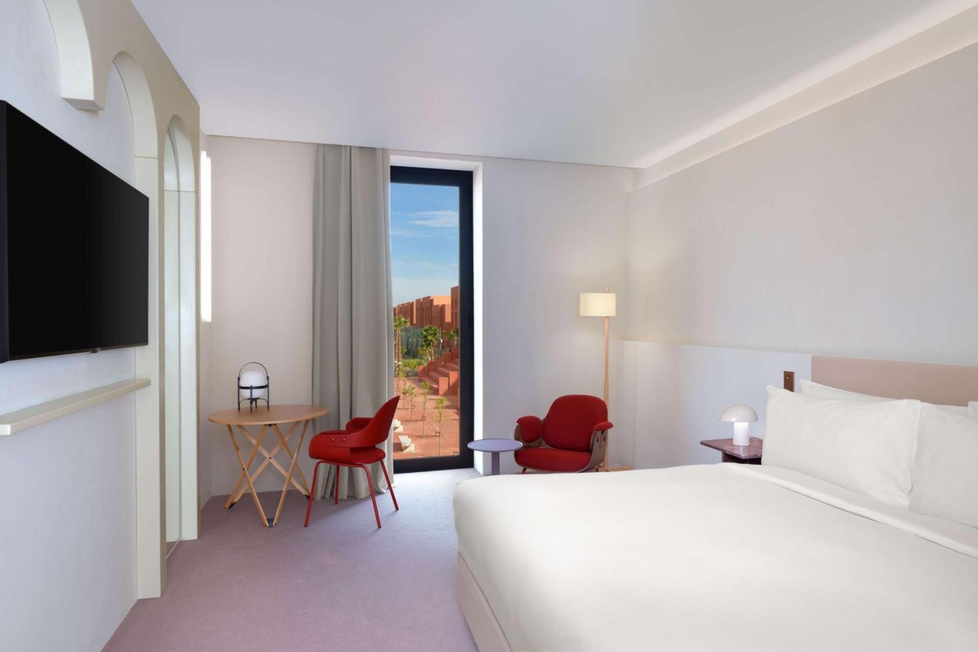Doubletree By Hilton Ben Guerir Hotel & Residences Benguerir 외부 사진