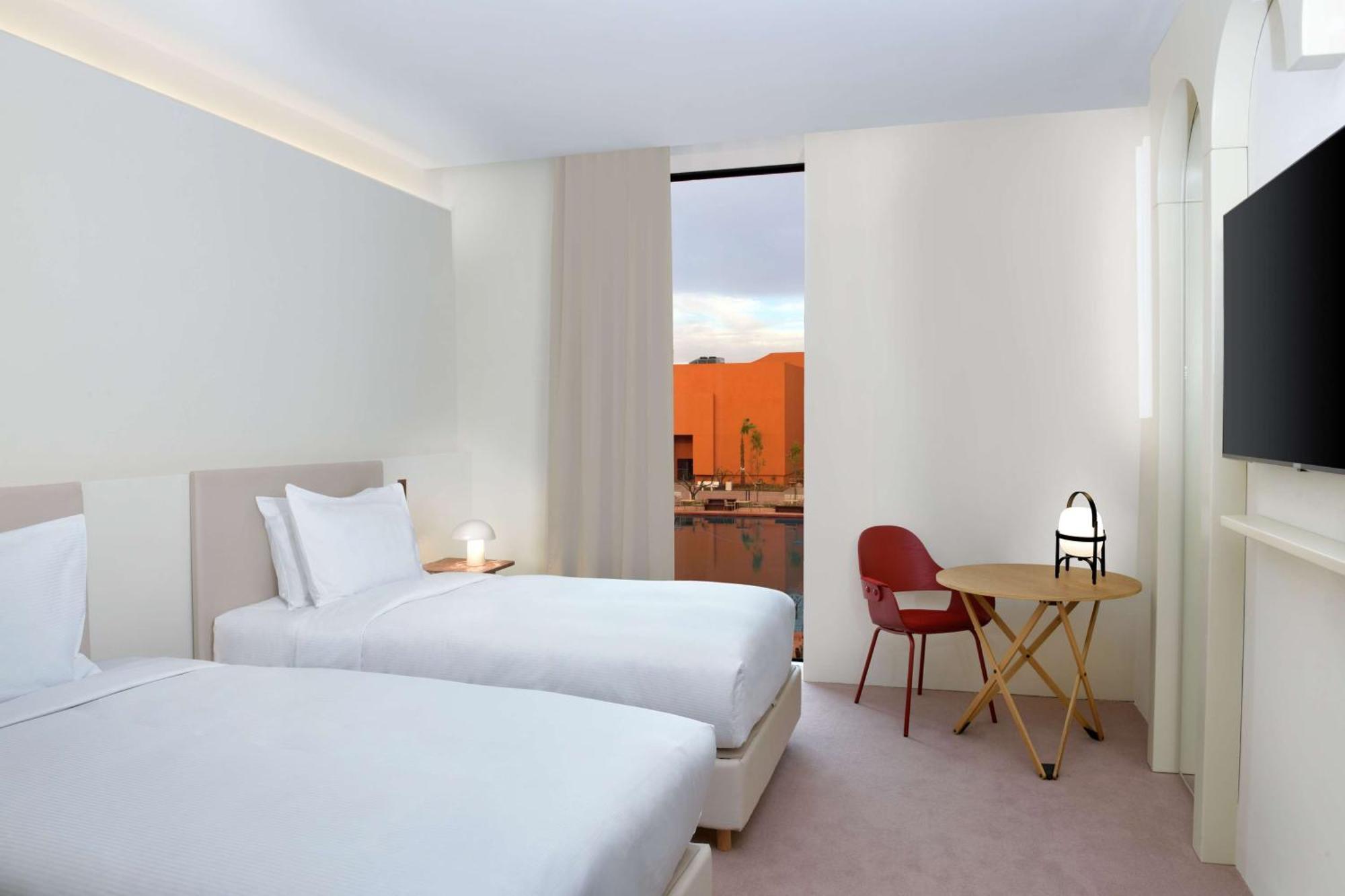 Doubletree By Hilton Ben Guerir Hotel & Residences Benguerir 외부 사진
