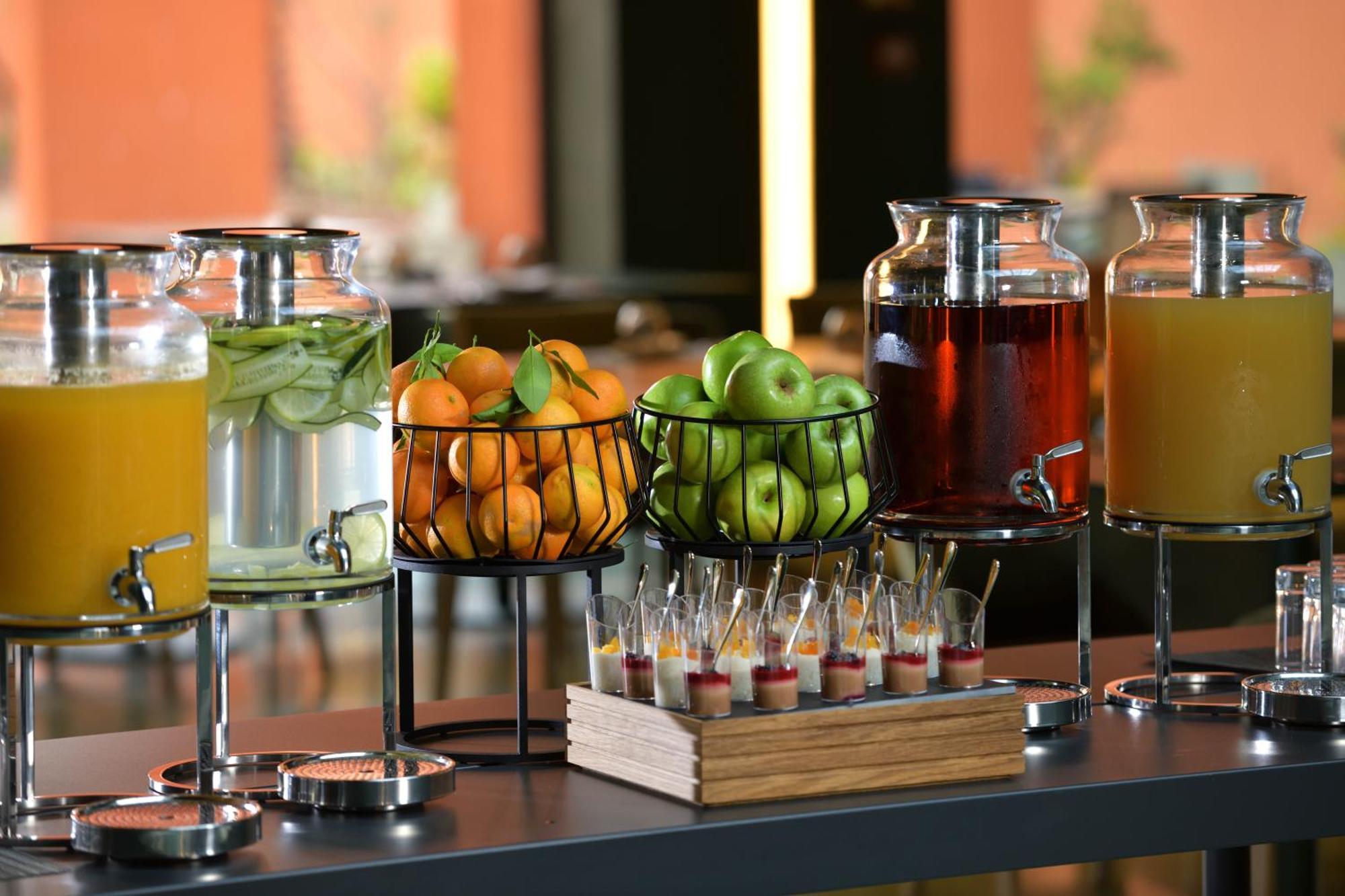 Doubletree By Hilton Ben Guerir Hotel & Residences Benguerir 외부 사진