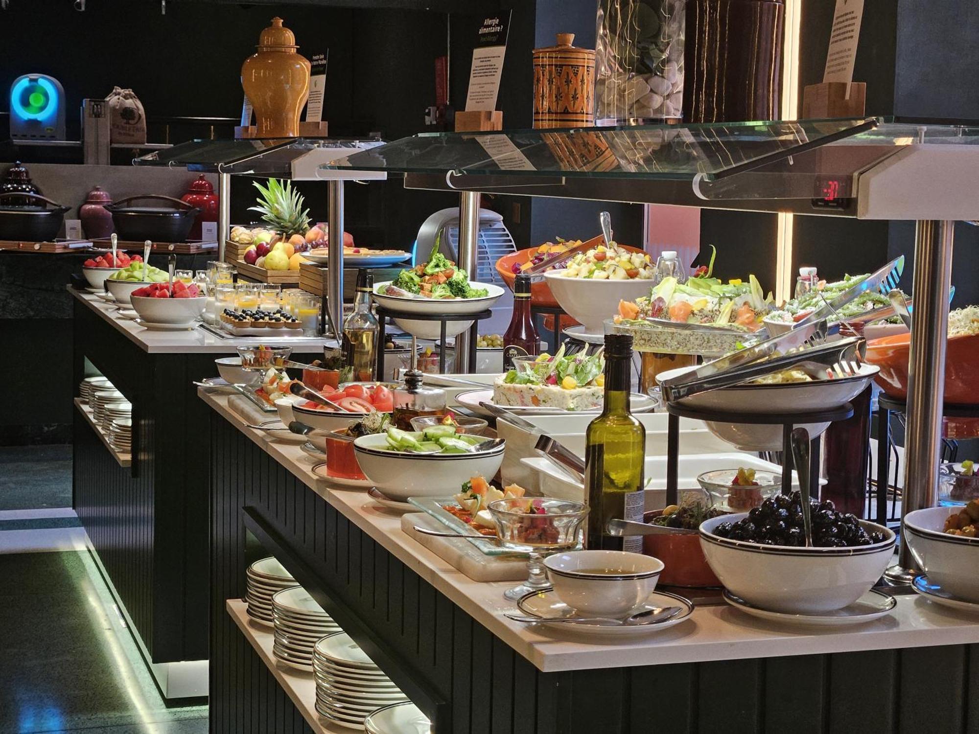 Doubletree By Hilton Ben Guerir Hotel & Residences Benguerir 외부 사진